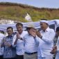 Gubernur Jawa Barat Dedi Mulyadi bersama Wakil Menteri ESDM RI Yuliot Tanjung melakukan groundbreaking pembangunan PSEL Legok Nangka di Kabupaten Bandung, Rabu (29/7/2026). Proyek ini menjadi tonggak pengembangan pengolahan sampah menjadi energi listrik di Jawa Barat. (Foto: Humas Jabar)
