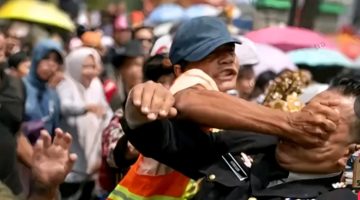 Kapolsek Cicalengka Kompol Ade Rahmat menjadi korban pengeroyokan. (Foto Ist)