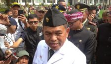 Gubernur Jabar Dedi Mulyadi setelah memimpin upacara peringatan HUT ke-81 Republik Indonesia di Gedung Sate, Kota Bandung, Senin (17/8/2026).