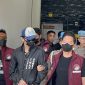 Kondisi aktor Revaldo Fifaldi saat akan menjalani tes kesehatan di Sie Dokkes Polres Metro Jakarta Barat usai ditangkap terkait kasus penyalahgunaan narkoba, Rabu (26/8/2026).
