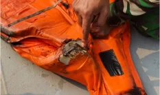 TNI AL Temukan Pelampung Saat Cari 5 Jurnalis Hilang di Sekitar Anak Krakatau