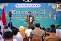 Wakil Gubernur Jawa Barat Erwan Setiawan mencanangkan Gerakan Wakaf Digital Jawa Barat 2026 di Gedung Sate. (Foto:Humas Jabar)