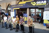 Asisten Perekonomian dan Pembangunan Jawa Barat Sumasna saat menghadiri pembukaan GIIAS Bandung 2026. (Foto: Humas Jabar)