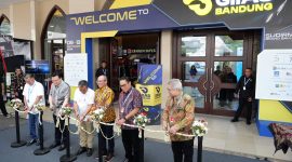 Asisten Perekonomian dan Pembangunan Jawa Barat Sumasna saat menghadiri pembukaan GIIAS Bandung 2026. (Foto: Humas Jabar)