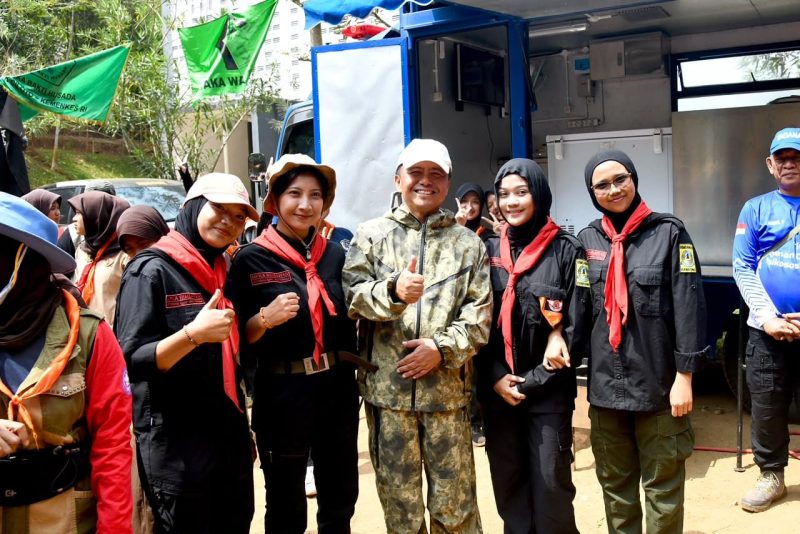 Sekda Jawa Barat Herman Suryatman saat membuka Jambore Relawan Kebencanaan Tahun 2026 di Kabupaten Bandung. (Foto: Humas Jabar)