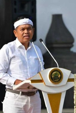 Mantan Gubernur Jabar Danny Setiawan Meninggal Dunia, Dedi Mulyadi Sampaikan Belasungkawa