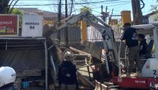 Pemerintah Kota (Pemkot) Bandung kembali menertibkan 18 bangunan liar (bangli) yang berdiri di sekitar wilayah Kecamatan Cicendo