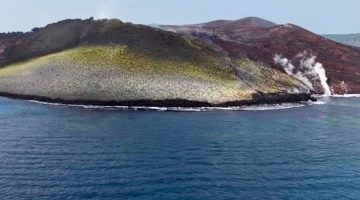 Kondisi terkini Gunung anak Krakatau setelah sepekan tak erupsi. Foto diambil dari drone KN SAR 247 TETUKA, Rabu (16/9/2026) (Dok. KN SAR 247 TETUKA)
