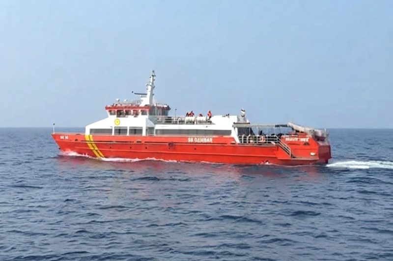 Hari kelima, Tim SAR memperluas pencarian rombongan Jurnalis hilang di Selat Sunda hingga 4.600 NM² lewat laut dan udara.(Basarnas )
