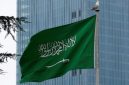 Bendera Arab Saudi berkibar di atas konsulat Arab Saudi di Istanbul, Turki. Foto/REUTERS/Huseyin Aldemir

