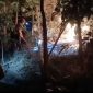 Petugas gabungan saat berupaya memadamkan api kebakaran di Gunung Margatapa, di Kelurahan Cicurug, Kecamatan Majalengka, Kabupaten Majalengka, Jawa Barat, Jumat (11/9/2026) malam(Dok BPBD Majalengka)
