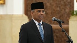 Presiden Prabowo Subianto melantik Suahasil Nazara sebagai Menteri Keuangan (Menkeu) pengganti Purbaya Yudhi Sadewa di Istana, Jakarta, pada Senin (14/9/2026).

