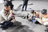Polisi tangkap diduga geng motor yang bikin resah warga. (Dok. Polrestabes Bandung)
