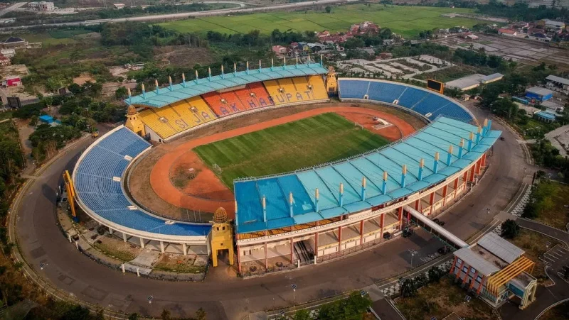 Stadion Si Jalak Harupat di Kabupaten Bandung, Jawa Barat, menjadi salah satu calon venue Piala Dunia U20 2021. ANTARA FOTO/Raisan Al Farisi/nz