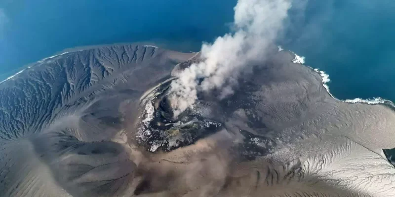 Gunung Anak Krakatau, erupsi Anak Krakatau, PVMBG, status Siaga, gunung api, Selat Sunda, aktivitas vulkanik, Banten, Lampung (esdm.go.id)