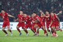 Pemain Timnas Indonesia melakukan selebrasi setelah menang adu penalti atas Thailand dalam laga final FIFA ASEAN Cup 2026 di Stadion Utama Gelora Bung Karno, Jakarta, Senin (5/10/2026).(KOMPAS.com/ADIL NURSALAM)
