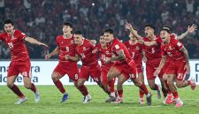 Pemain Timnas Indonesia melakukan selebrasi setelah menang adu penalti atas Thailand dalam laga final FIFA ASEAN Cup 2026 di Stadion Utama Gelora Bung Karno, Jakarta, Senin (5/10/2026).(KOMPAS.com/ADIL NURSALAM)